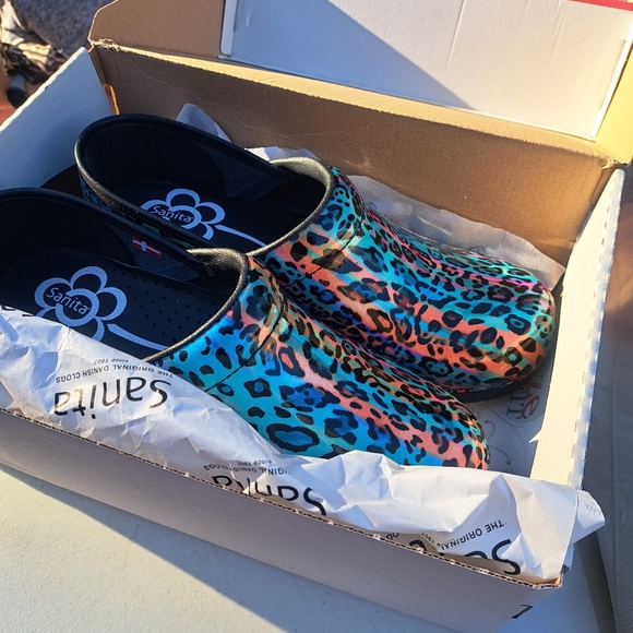 Sanita Colorful Leopard Clogs sz 39 - Picture 5 of 5